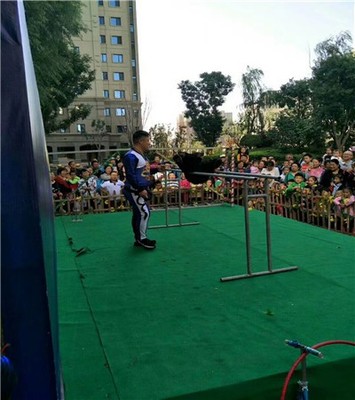 鐵嶺馬戲團(tuán)表演節(jié)目單杠表演多少錢一場(chǎng)